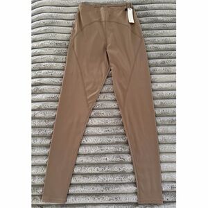 Mango Scalloped Legging